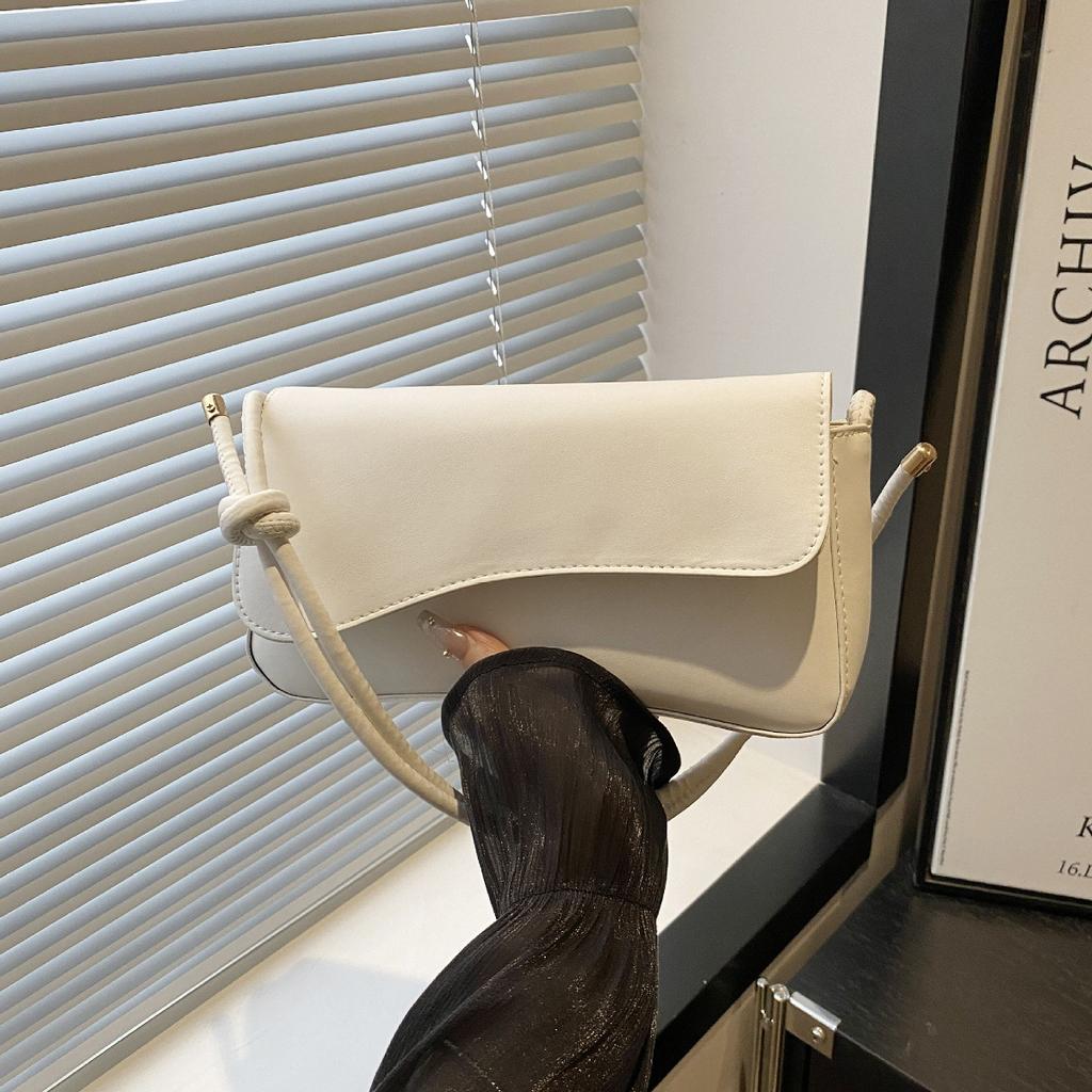 2025 New Fashionable Solid Color Casual Versatile Simple Shoulder Bag Underarm Bag Beautiful Temperament Daily Commuter Women's Bag