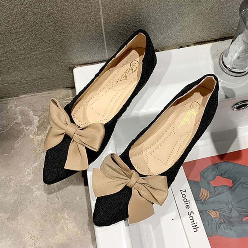 Single shoe girl 2025 spring and summer new Korean version versatile pointed head shallow mouth flat shoes fairy style gentle low heel Doudou shoes