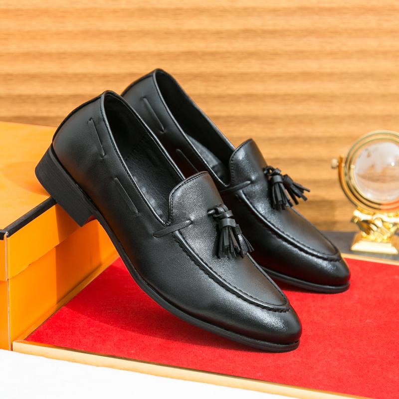 Fashion Men Business Tassel Shoes Men Shoes with Casual Comfortable  Fashionable Pointed Loafers British Banquet Men's Shoes Sizes 38-46