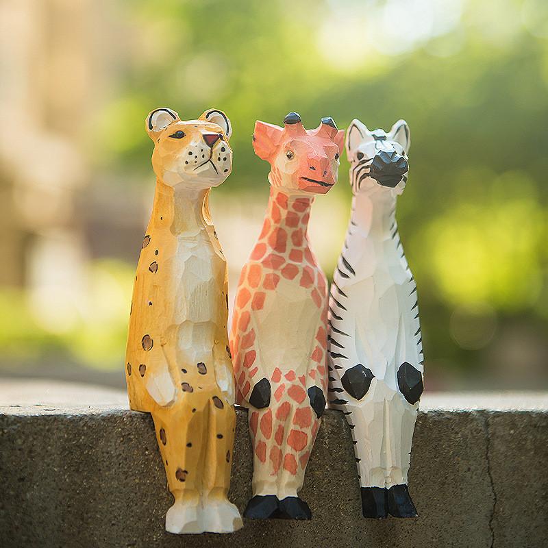 Wooden Animal Figurine Set With Handcrafted Design For Home Decor Gift Ideas