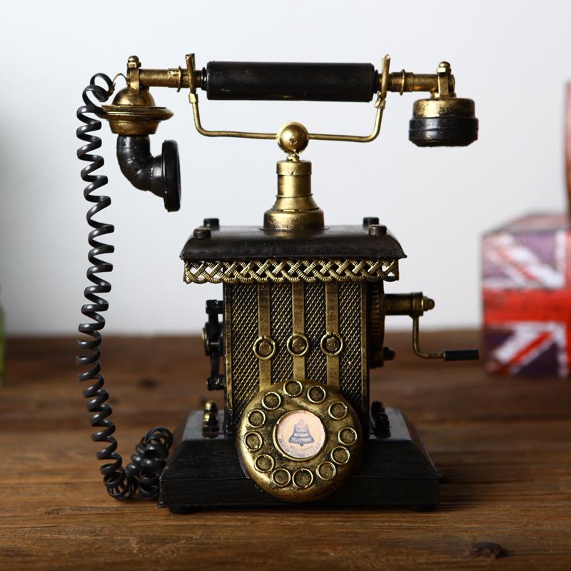 Retro All-Metal Telephone Model: Home Decoration & Wine Cabinet Ornament