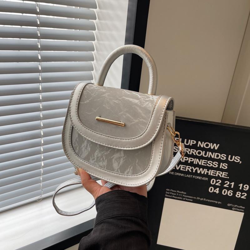 Trendy New Arrival Black Pu Saddle Bag Stylish Shoulder Bag For Everyday Use