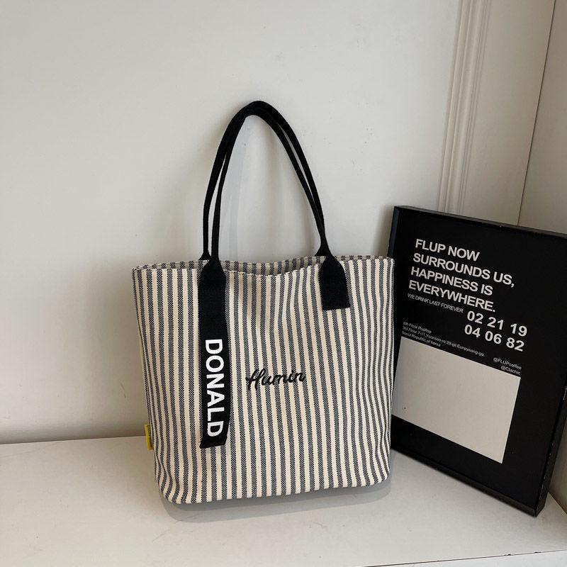 

Women s Large Striped Canvas Tote - Versatile Shoulder Bag for Students & Commuters