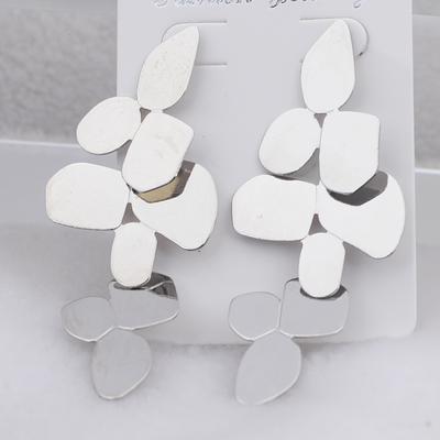 Onregelmatige Geometrie Blad Lange Hangende Oorbellen Retro Overdreven Europees Statement Sieraden Gouden Kleur Punk Feest Oor Acc