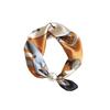 Scialle Semplice in Seta con Stampa Anacardi Piccola per Primavera ed Estate Collana Sottile di Perle Sciarpa Triangolare Magnetica Ciondolo Sciarpa in Seta Sciarpa con Ciondolo