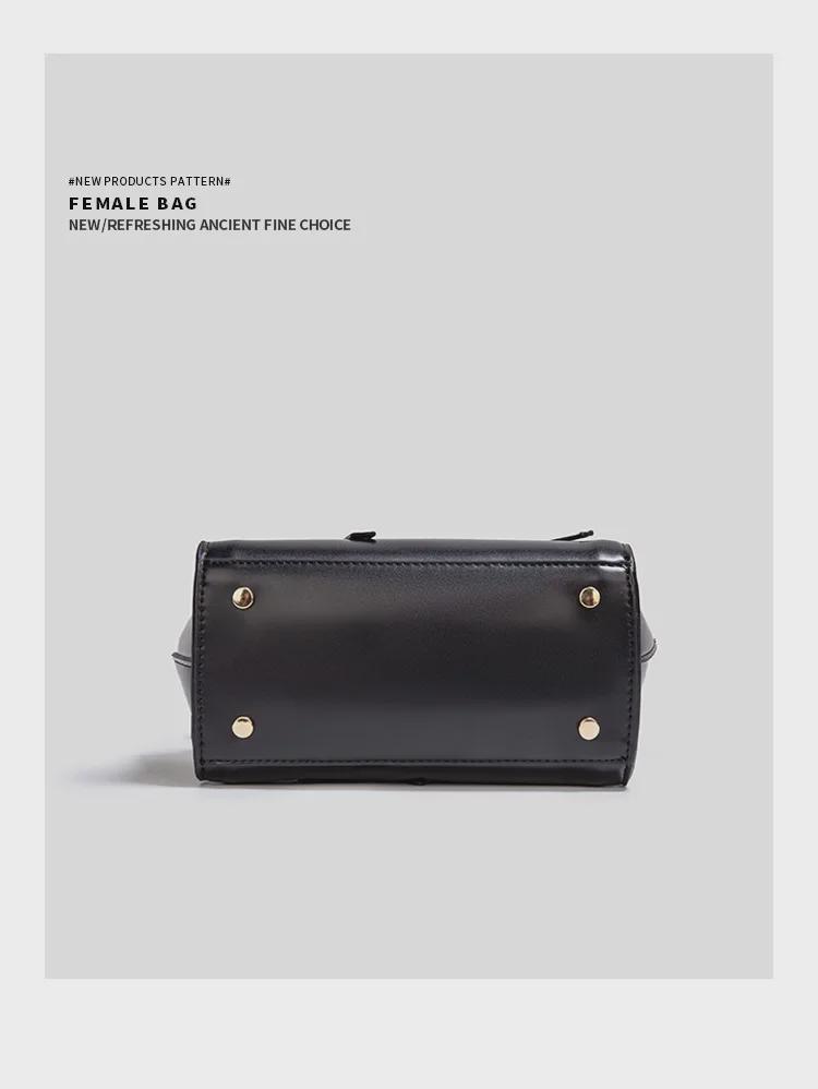 Women's Large Capacity Winged Shoulder Bag - Versatile Cross-Border Messenger Style