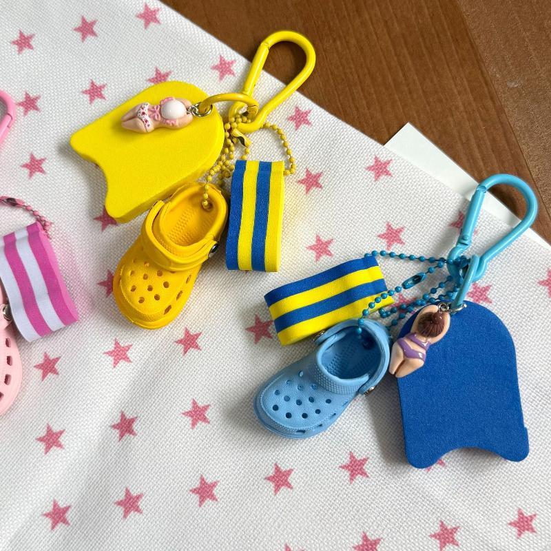 Cute Summer Beach Keychain with Mini Clog Swimmer Pendant Perfect Beach Vacation Souvenir Gift