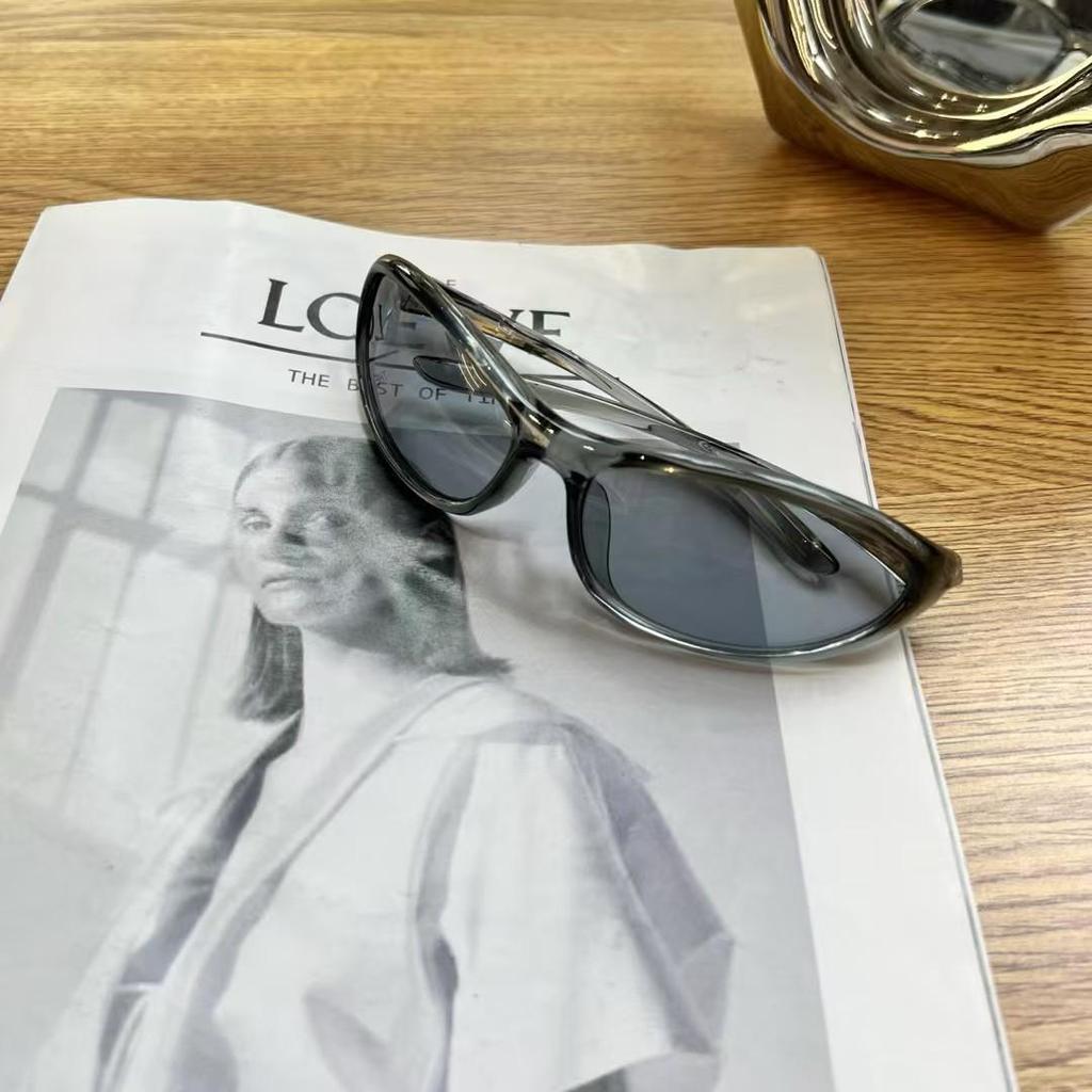 Jennie Style Cat Eye Sunglasses: Trendy Y2K, High-End, Women's UV Protection, Hairband Cycling Sports Sunglasses