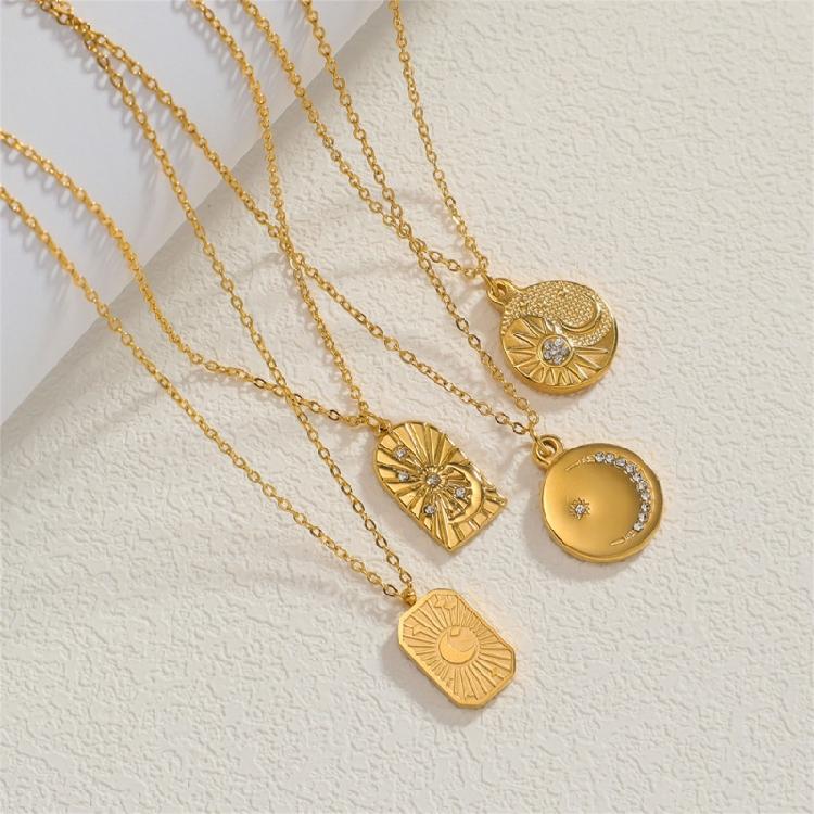 Women's Waterproof Star Pendant Necklace with Pearls Chain 18K Gold Plated Stainless Steel Materials Stylish Outfiuts