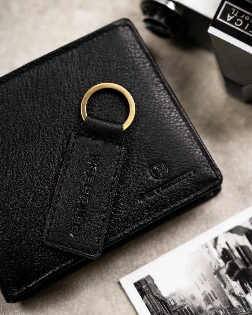 Gift Set: Men's Leather Wallet and Keychain - Peterson