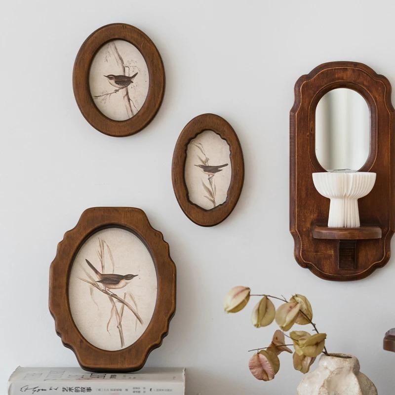 Antique Bird Wall Frame French Retro Living Room Decor Hanging Photo Display Artistic Avian Painting Timeless Elegance