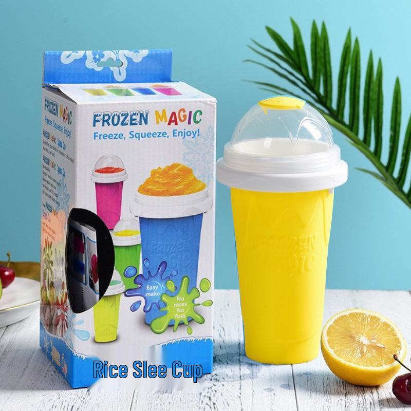 Pahar Smoothie Făcut Acasă: Gheață Instantanee și Răcire Rapidă pentru Vară