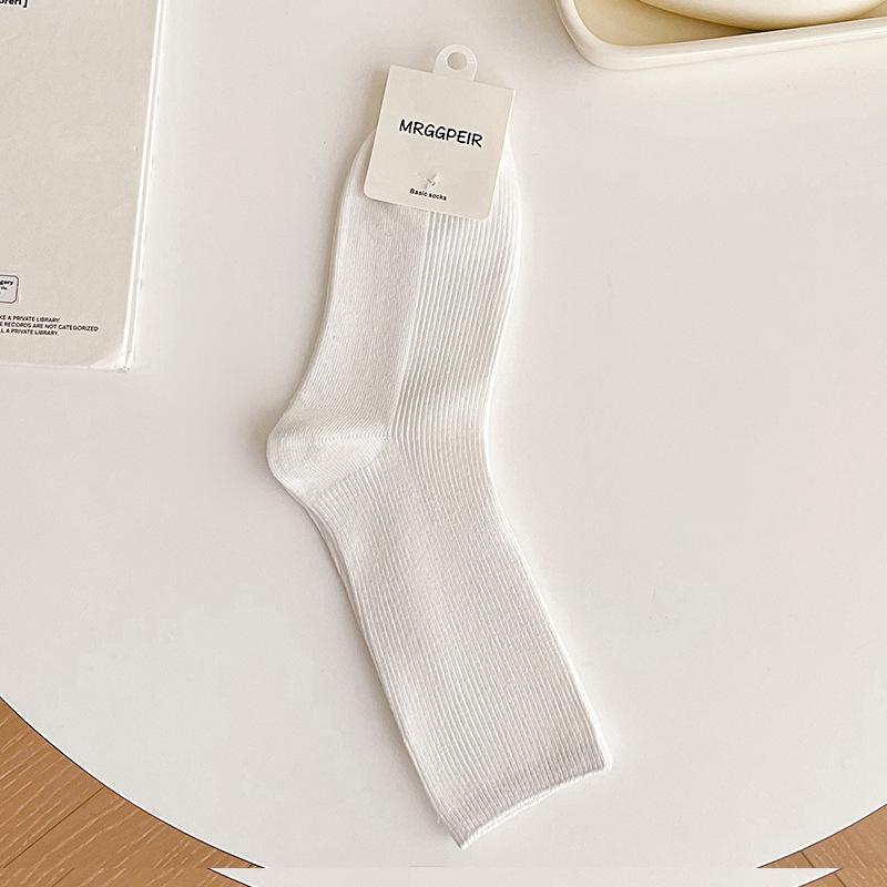 Female Spring and Autumn Solid Color Loose Mouth In The Tube Pile Pile Cotton Socks