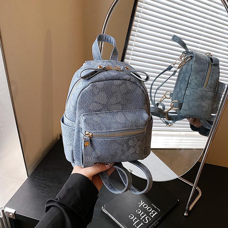 Niche texture small bag women's bag new feeling versatile commuter small backpack student crossbody backpack