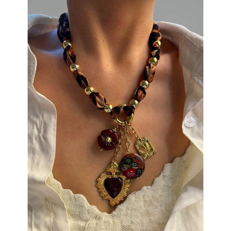 Trendy Leopard Pattern Heart Floral Acrylic Charm Necklace Lightweight Stainless Steel JewelryGift  For Everyday Wear