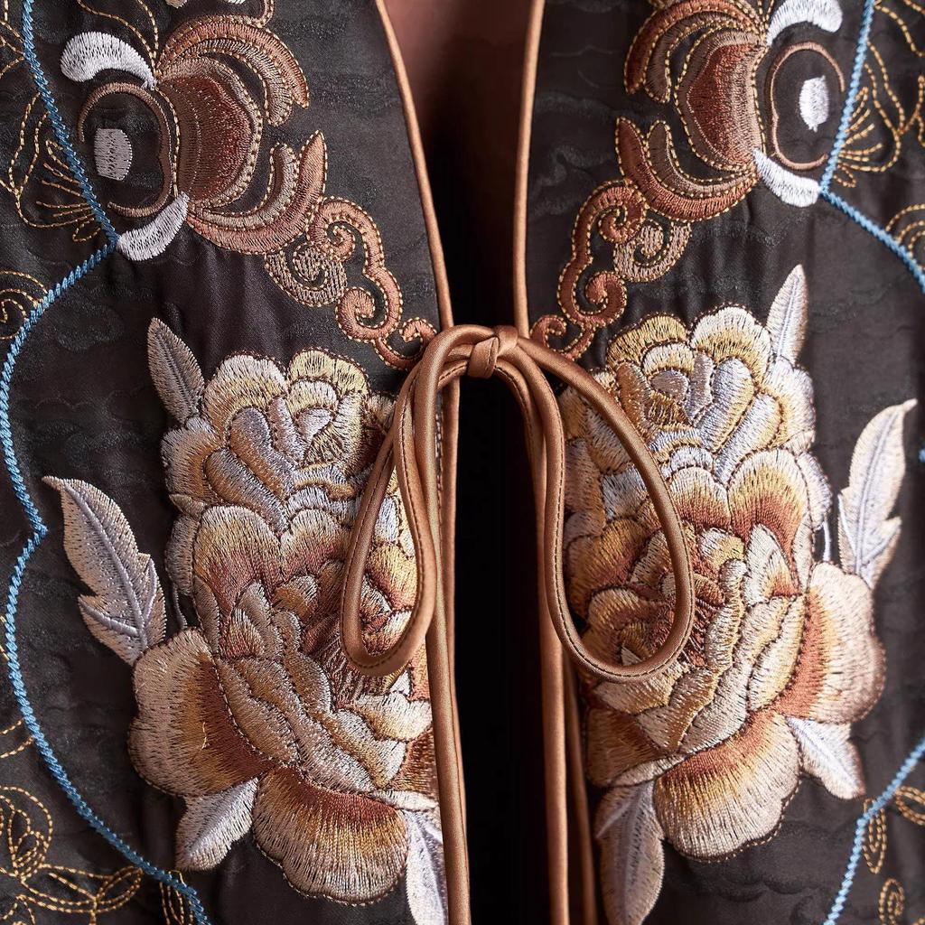 Women's Jackets Women's Vest Fashion Silk Vest Jacket Ladies Spring V-neck Chinese National Style Embroidered Jacket