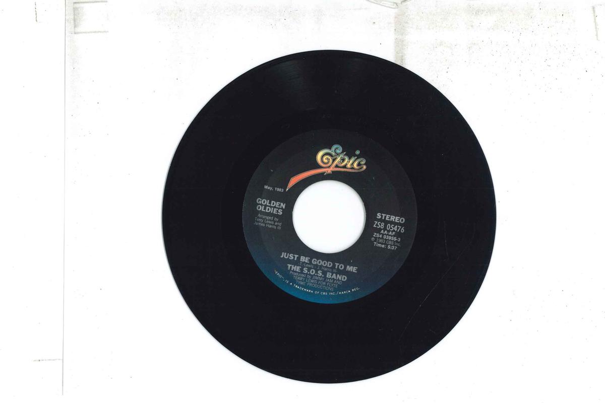 

7inch Record S.O.S. BAND Just Be Good To Me ZS805476 EPIC US SoulFunk Used