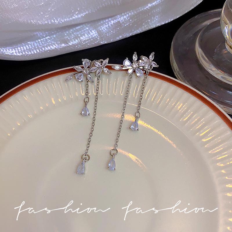 Korean-Style Diamond Tassel Bow Earrings - Elegant Long Earrings for All Occasions