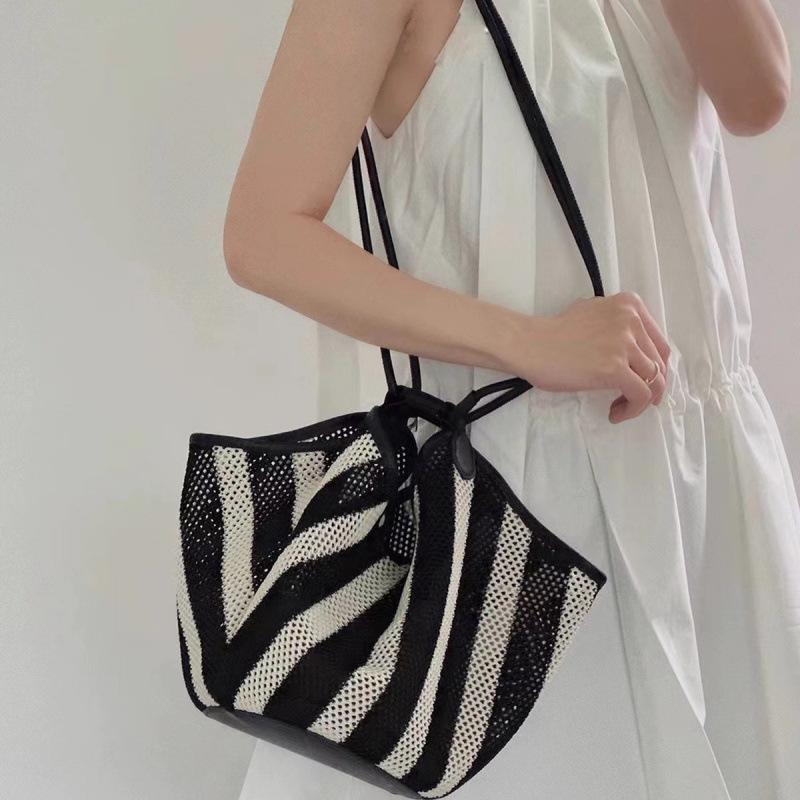 Vegetable basket woven bag women's 2025 new trendy leisure vacation lazy wind single shoulder underarm tote bag commuter bag