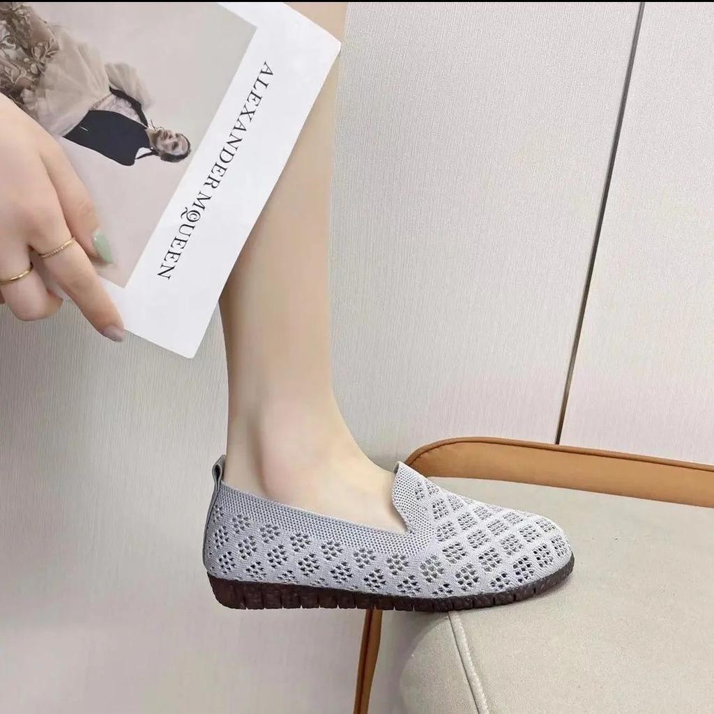 Mesh Shoes Women's Summer Old Beijing Cloth Shoes Breathable Casual Shoes Non-slip Soft-soled Fly-woven Women's Shoes Comfortable Mother Elderly Shoes