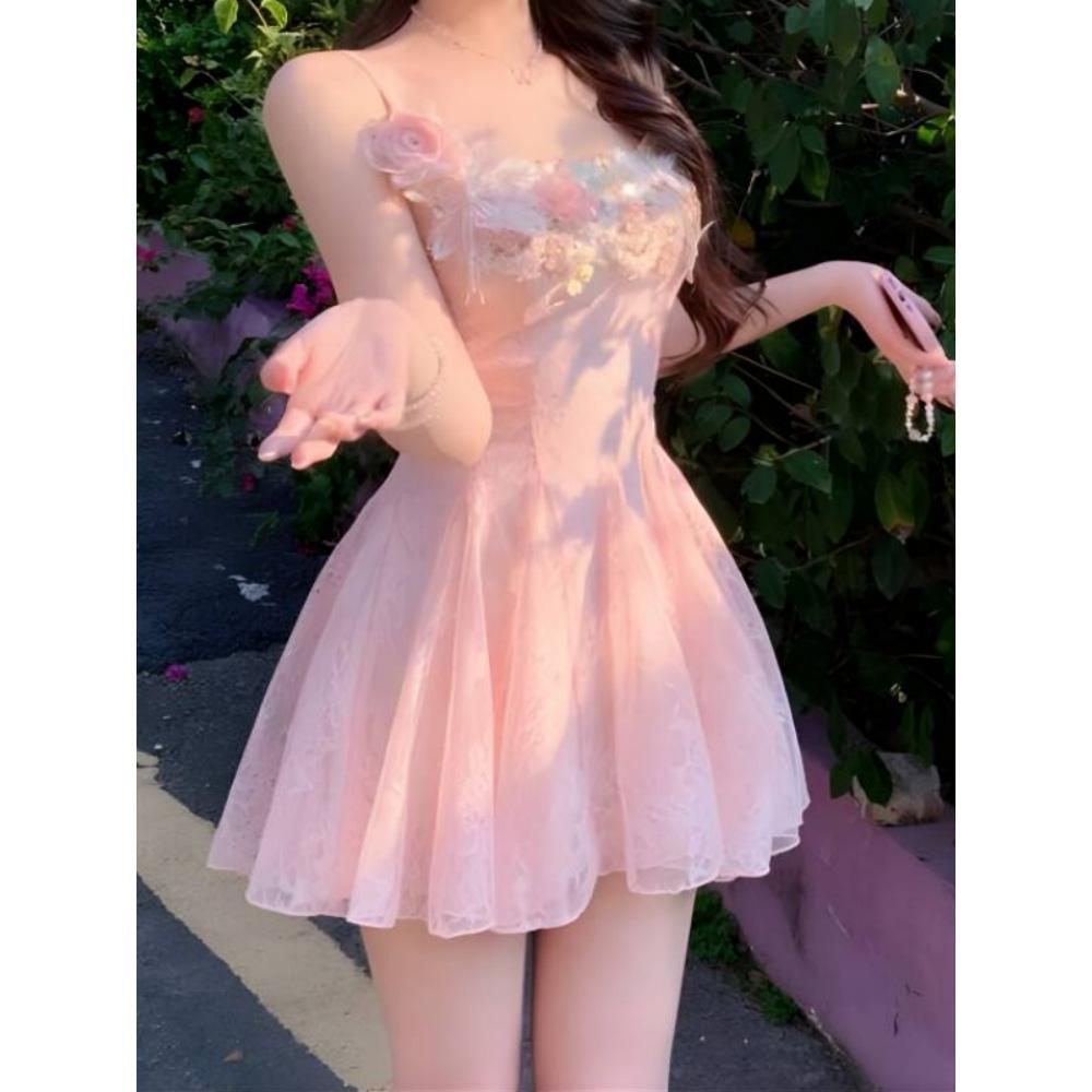Sweet three-dimensional flower mesh suspender dress 2025 spring and summer new waist and thin fairy dress
