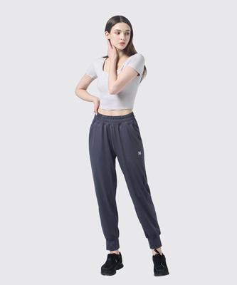Partea inferioară (Îmbrăcăminte damă) – Pantaloni sport