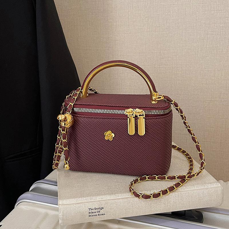 New women's bag shoulder bag summer oblique cross versatile niche diamond fashion temperament trendy small bag