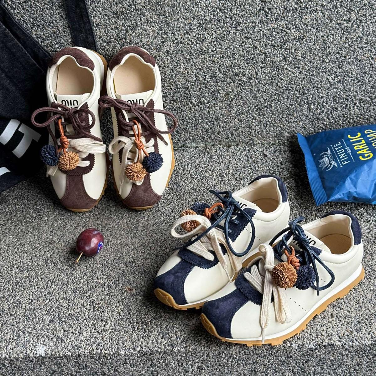 

Soft-soled comfortable German training shoes women s 2025 autumn new flat-soled leather little white shoes lace-up round head non-slip Forrest Gump 40 темно-синий