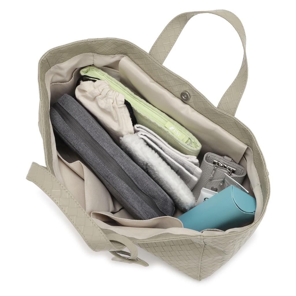 Mesh embossed horizontal shopper tote