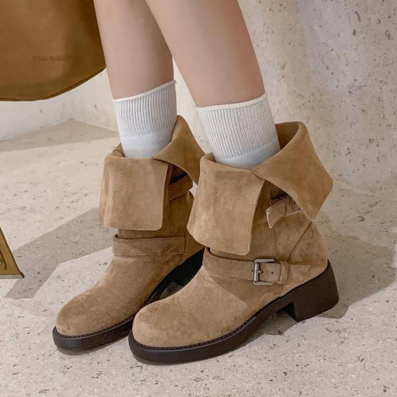 Autumn and Winter Women's Leather Boots Solid Color Leather Medium Heel Large Size Women's Boots Round Head Versatile High Boots Thick-soled Knight Bo