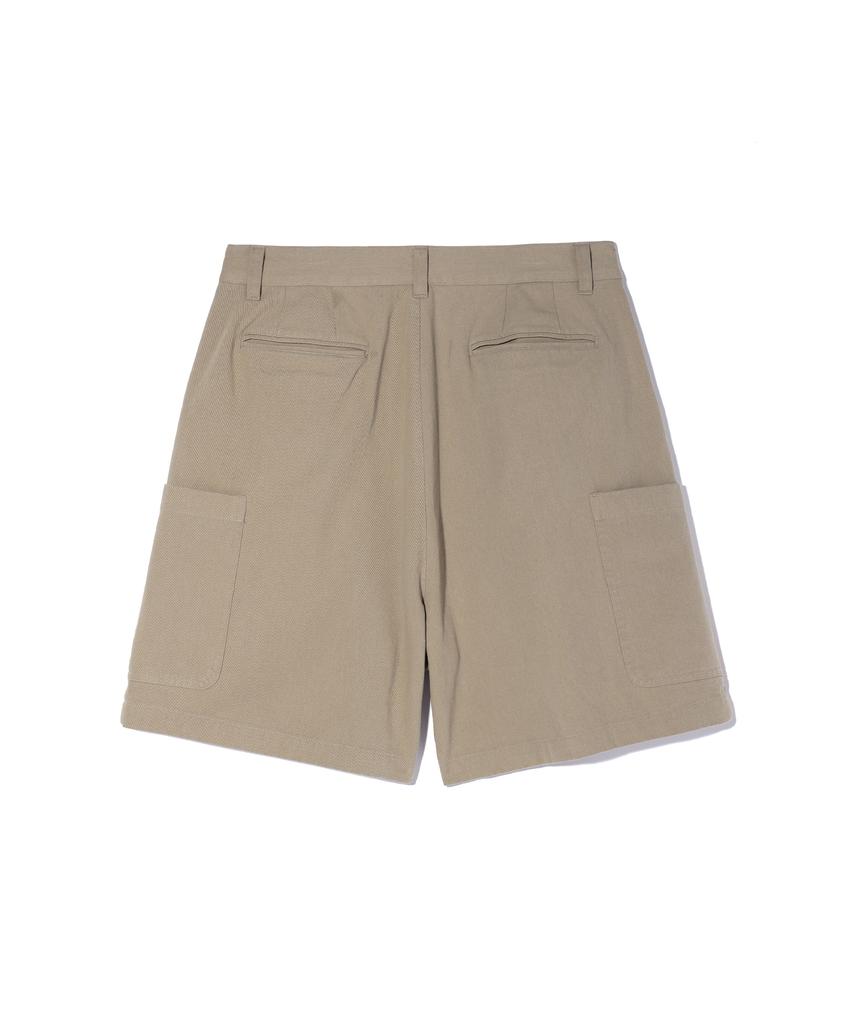 SOUNDSLIFE Two Tuck Pocket Chino Shorts Beige