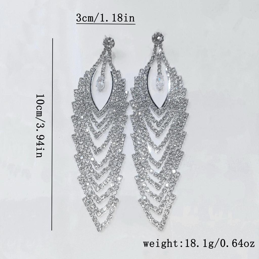 Squisiti orecchini lunghi con nappe: Elegante Design a Goccia di Diamante Europeo e Americano