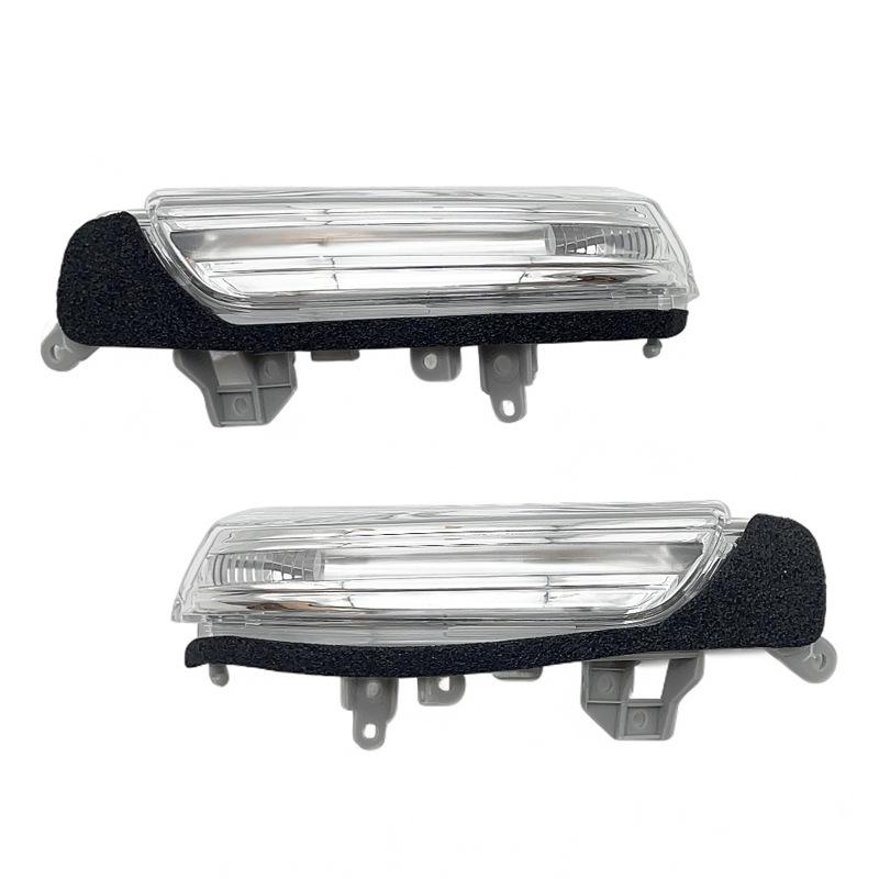 

Suitable for 10-17 Toyota Reiz and 10-14 Crown Prius rearview mirror turn signal light. Right Side Passenger