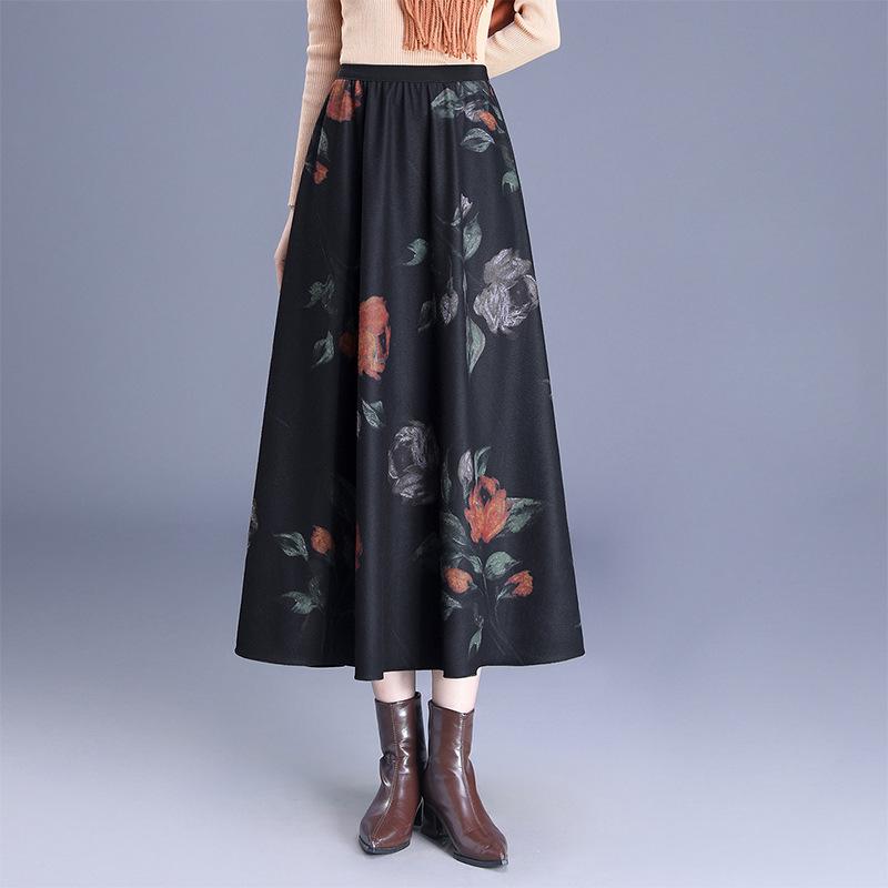 

2026 New Style High-Waisted Wool Blend Reversible Velvet A-Line Mid-Length Skirt with Print One Size чёрный/цветочный