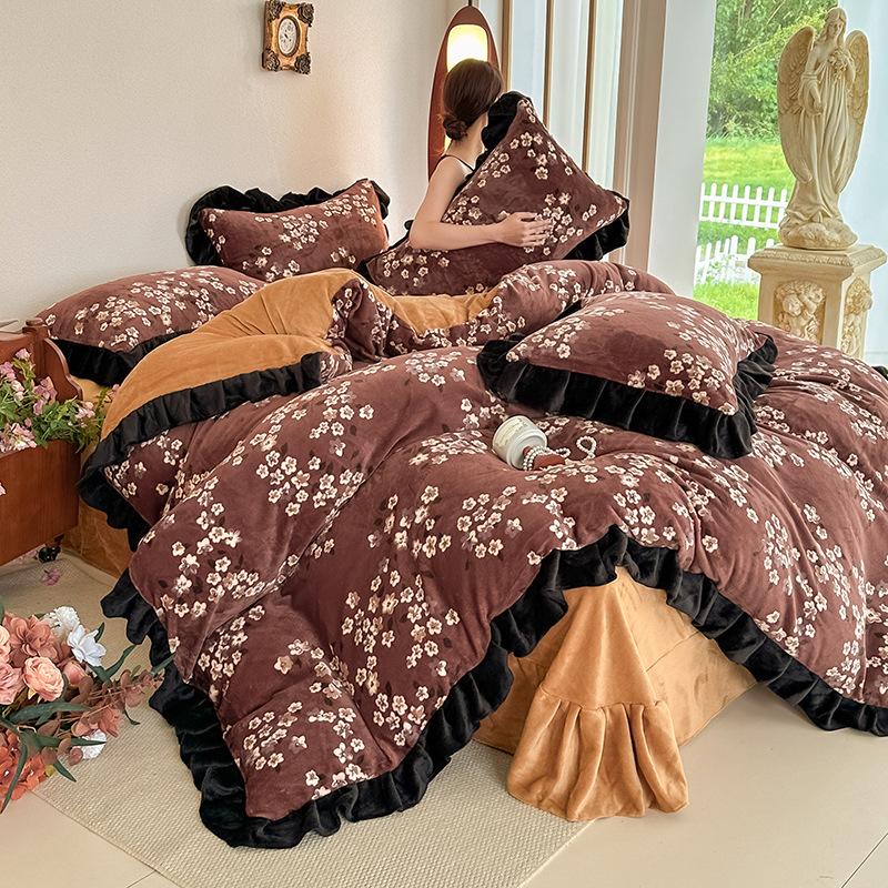 Four-Piece Set Of Thickened Milk Fleece On The Bed, High-Grade Warm Bed Sheet Quilt Cover, Coral Fleece Quilt Cover