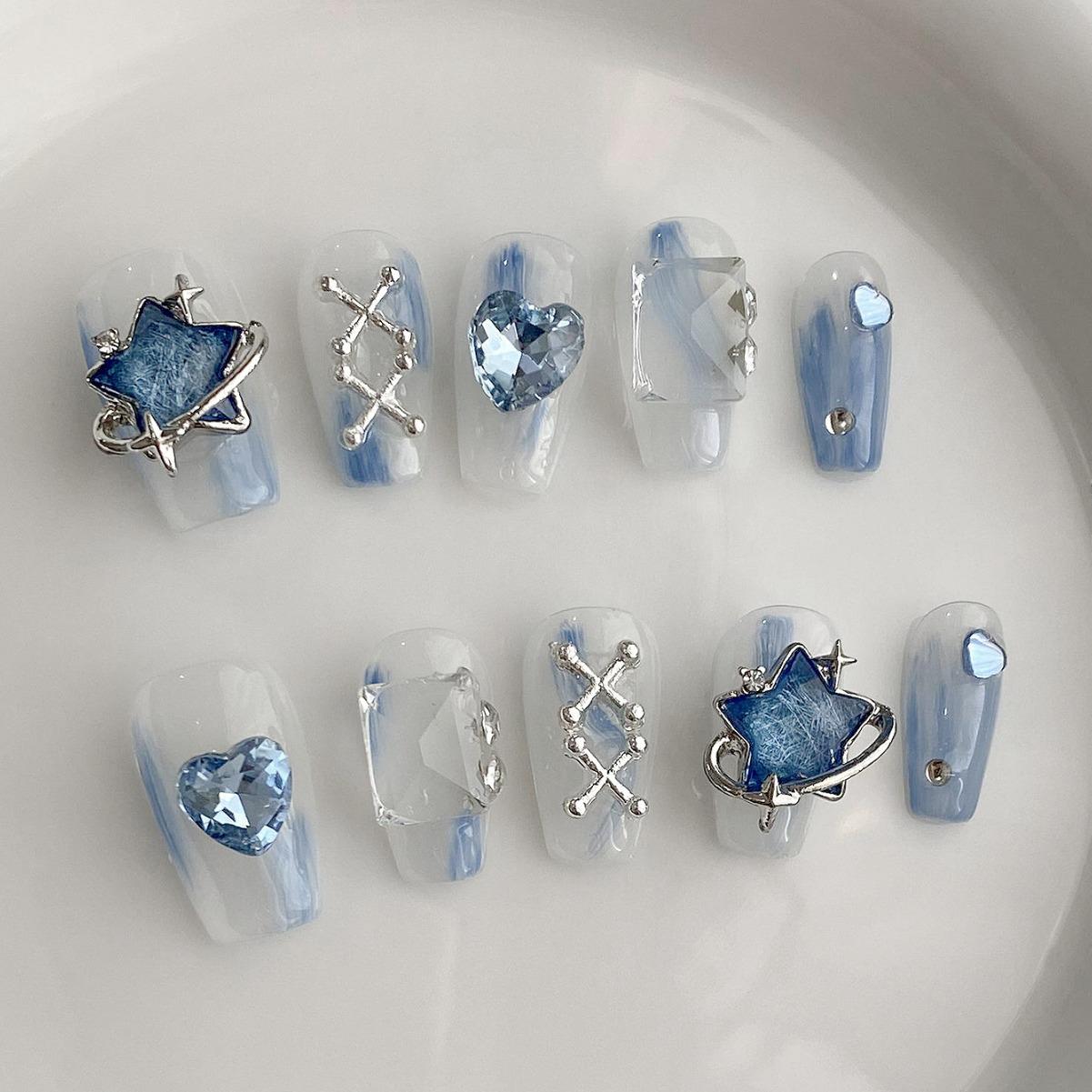 

Полный набор коротких носибельных ногтей Star Dream: Нежный французский омбре со стразами, ручная работа для продвинутого маникюрного покрытия. Full Boat Star Dream S