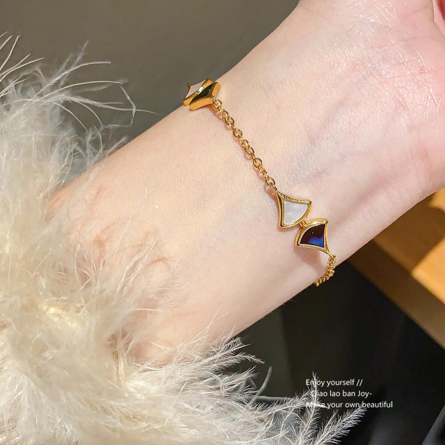 Fashion Geometric Shell Cuff Bracelet With Gold Plating For Women Jewelry Gift