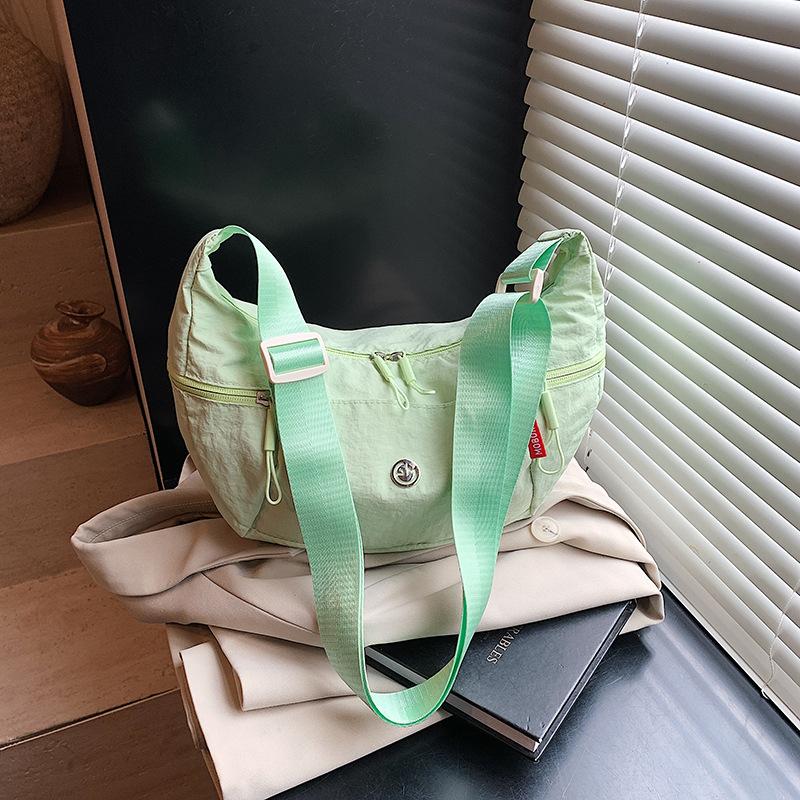 Sommer Canvas-Tasche mit großem Fassungsvermögen Damen neue Knödel-Tasche lässige und leichte Schulter-Umhängetasche