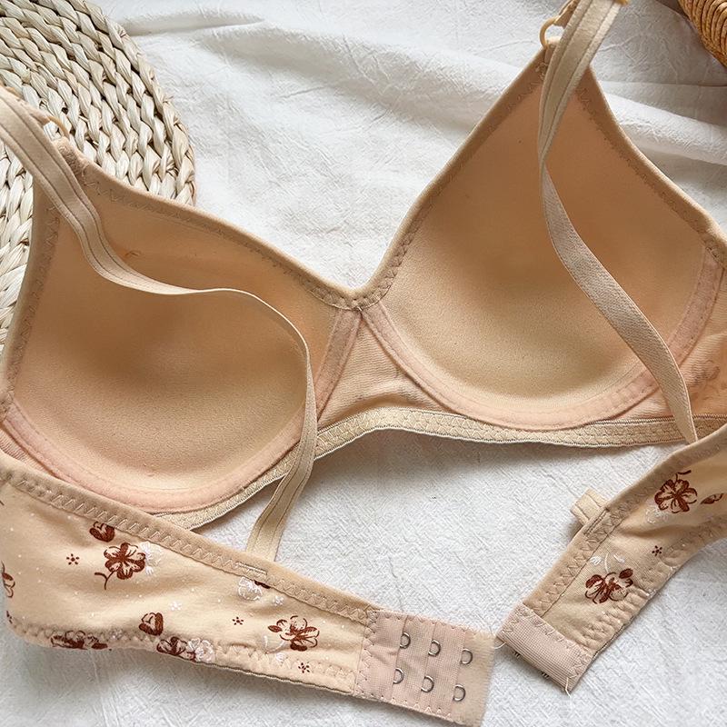 Women's Printed Wireless Push-Up Bra with Two-Row Buckle