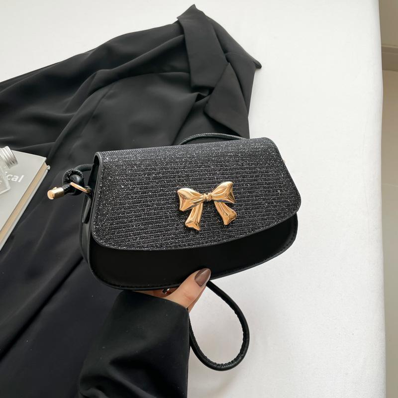 

Красивый бант тренд повседневная маленькая квадратная сумка новая простая модная на плечо подмышку женская чёрный