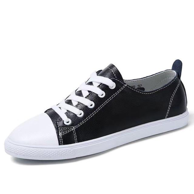 

Новые повседневные туфли из натуральной кожи, женская обувь, мягкие туфли на плоской подошве, мокасины, летние осенние кроссовки, туфли для вождения, лоферы, большой размер 41 40 чёрный