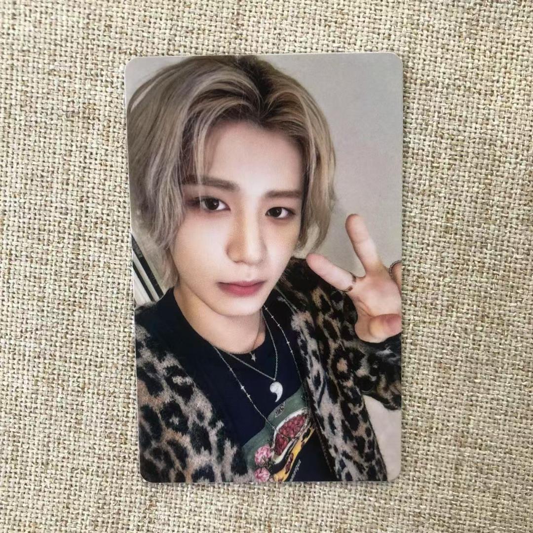 [USED] B z LIVE-GYM 2010 Ain t No Magic T-shirt L