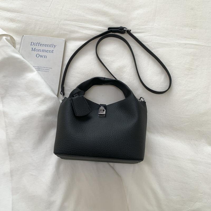 High-end Style Small-batch Fashion Minimalist Handbag, Shoulder Strap Crossbody Bucket Bag