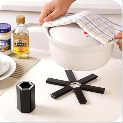 Sottopentola Pieghevole Creativo Plastica Resistente al Calore Tovaglietta Antiscottatura Antiscivolo