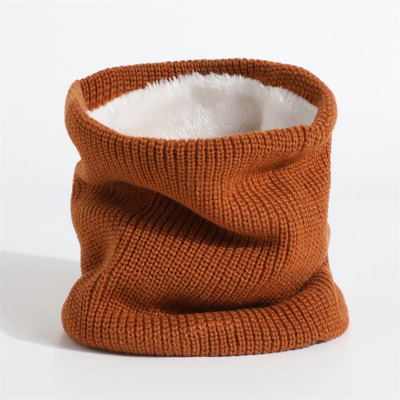 2025 Autumn-Winter Velvet Knit Neck Warmer: Windproof, Warm, Versatile Scarf in Solid Color