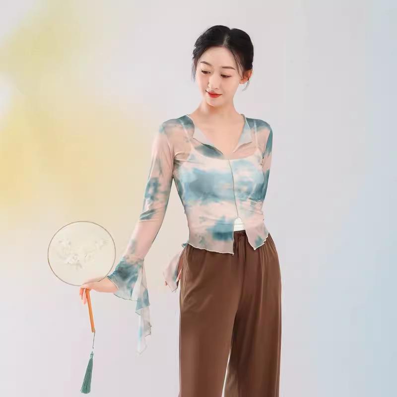 

Костюм для танцев в китайском стиле с градиентным V-образным вырезом из сетки - Топ для практики с длинным рукавом Small