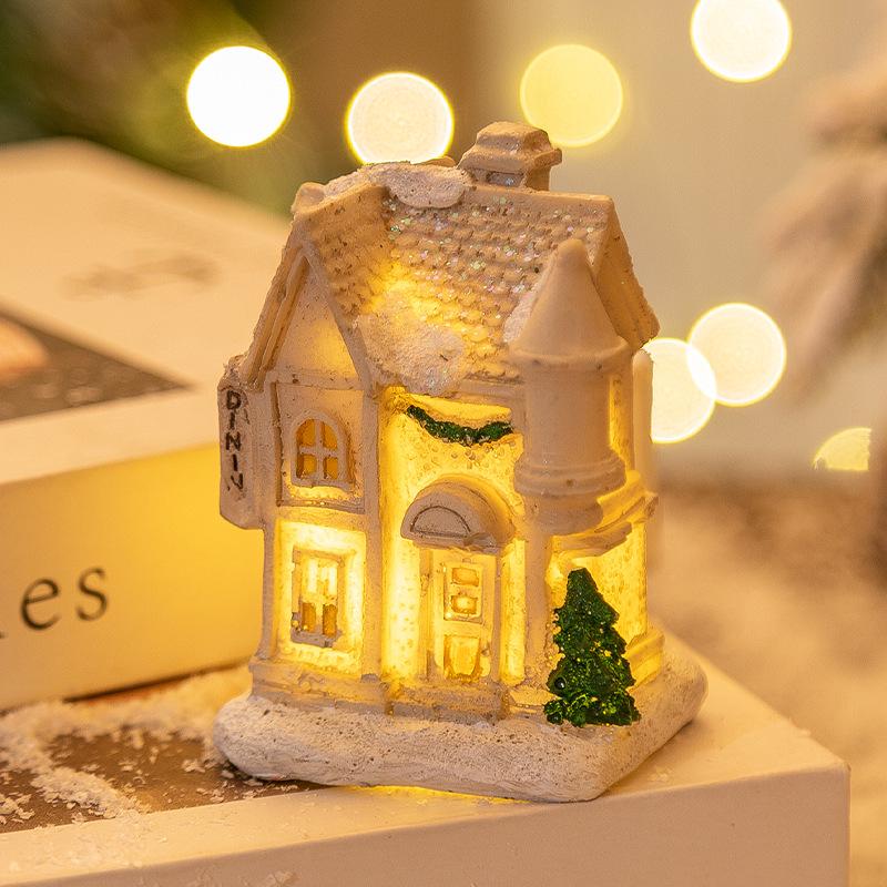 Christmas Resin Light-Up Small House Ornament - Retro Micro Landscape Decoration