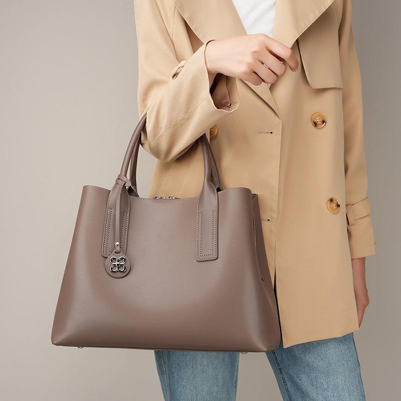 Handbag women's new fashionable large-capacity shoulder bag women's tote bag leather oblique span bag commuter bag women's tide