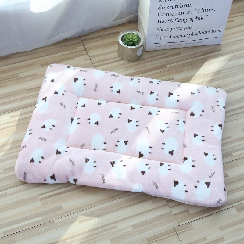 Plush Coral Fleece Pet Bed & Cushion: Cozy Cat Sleeping Pad & Dog Blanket