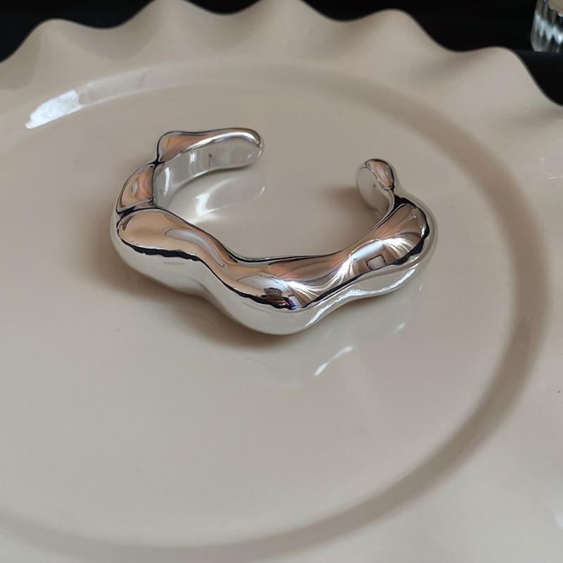 Irregular geometric smooth surface distorted opening bracelet wind personality niche bracelet exaggerated temperament jewelry wholesale